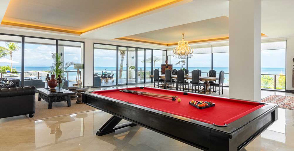 Tirtha Bayu Villa I - Pool table at the living