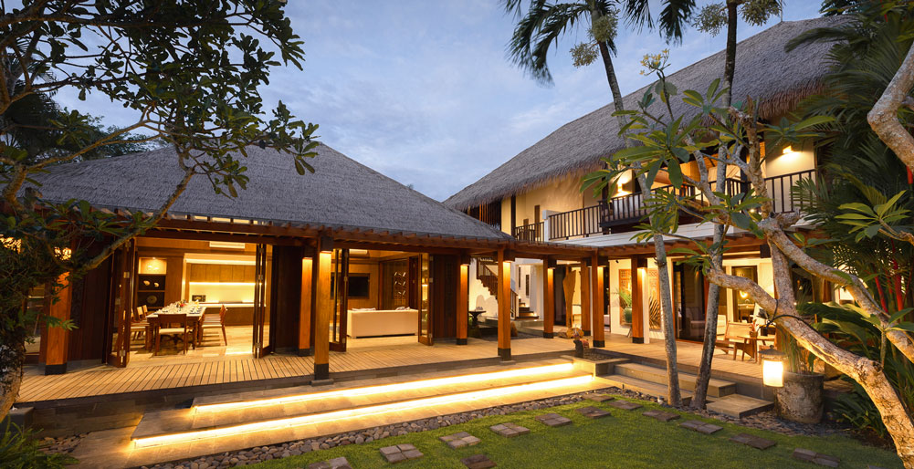 Villa Bangkuang - Closer View of Villa at Dusk