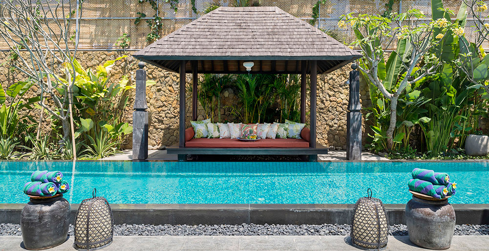 Des Indes Villas - Des Indes III - Poolside bale