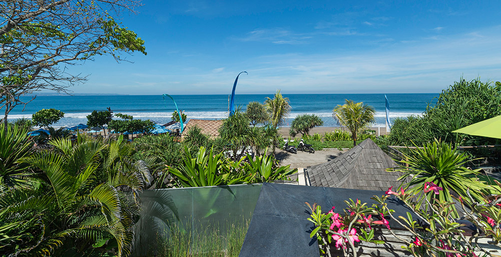 Villa Lega - Semi-aerial above the pool to the sea