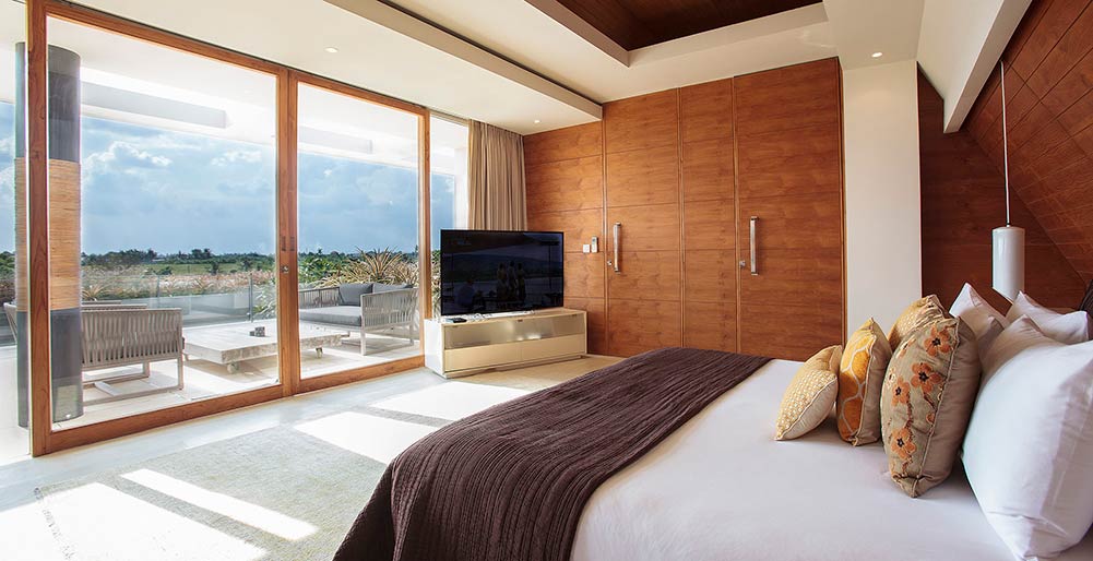 The Iman Villa - Beautiful vista from the master bedroom