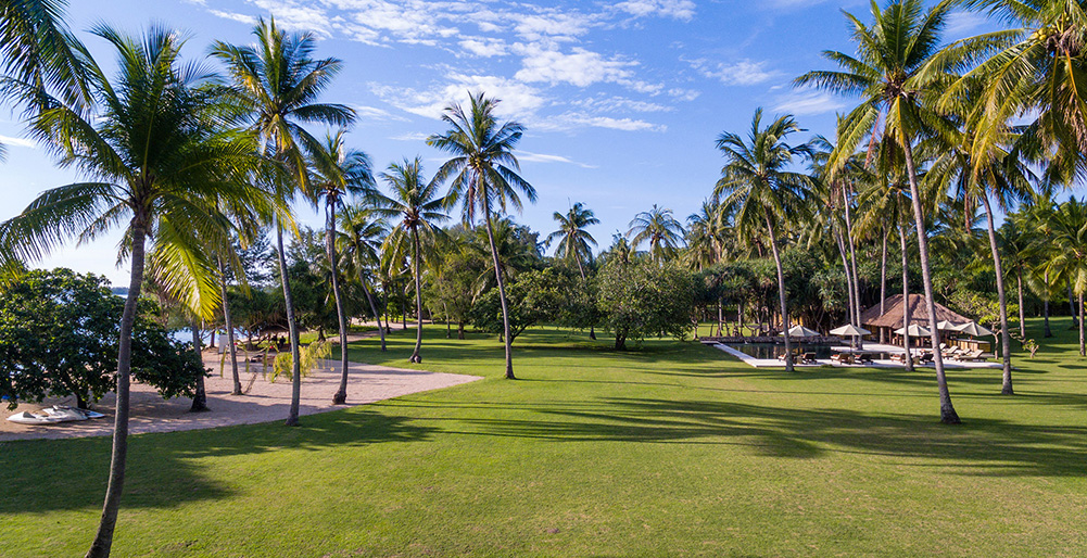 Sira Beach House - Beautiful villa setting