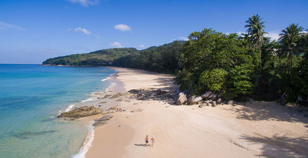 Malaiwana Estate - Stunning beach setting