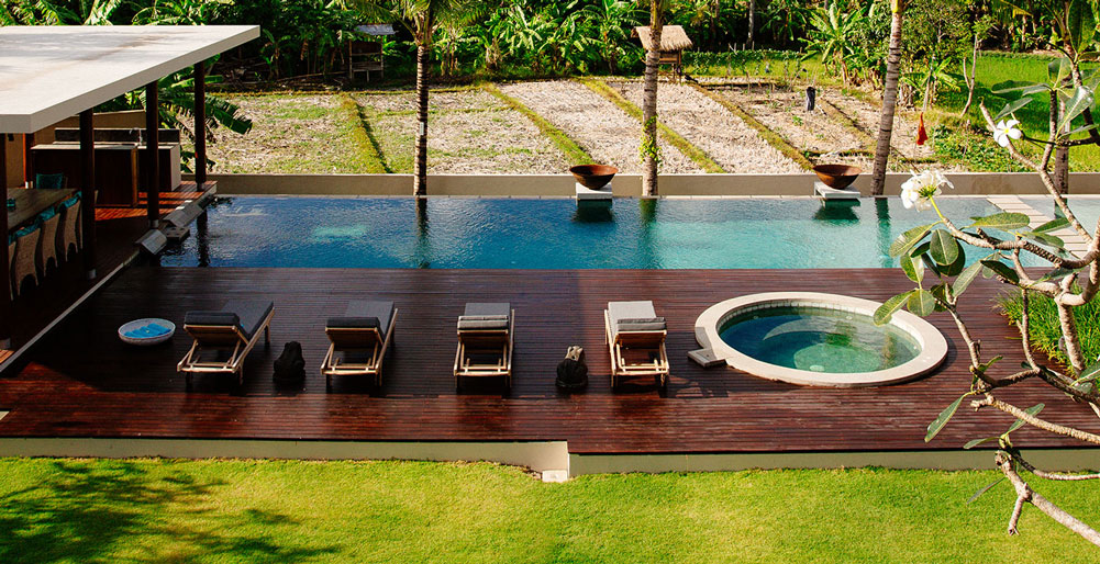 Villa Umah Daun - View of pool from upstairs