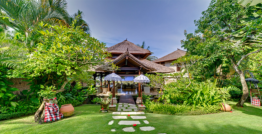 Villa Sungai Tinggi - Entrance