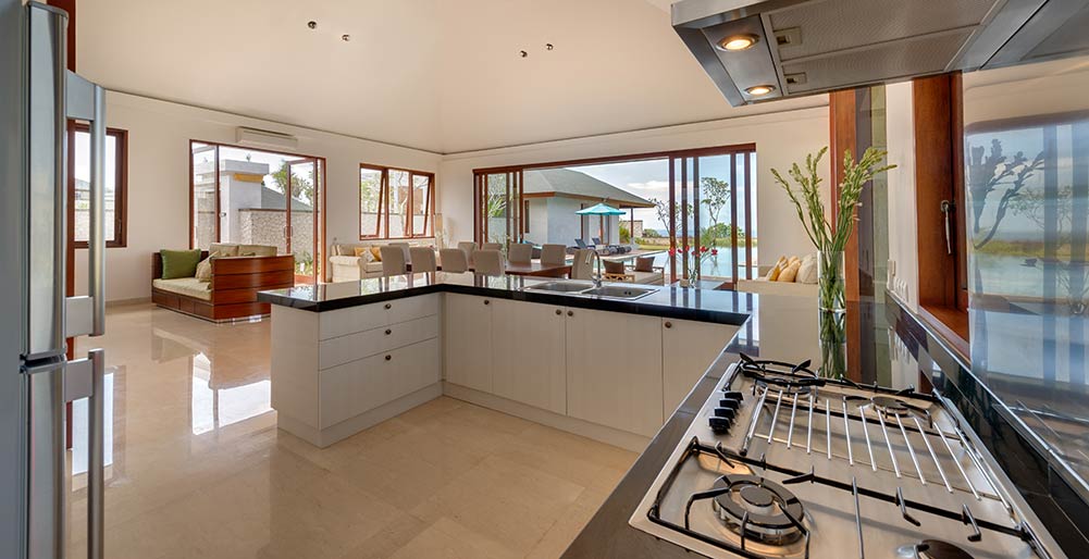 Pandawa Cliff Estate - Villa Marie - Kitchen area