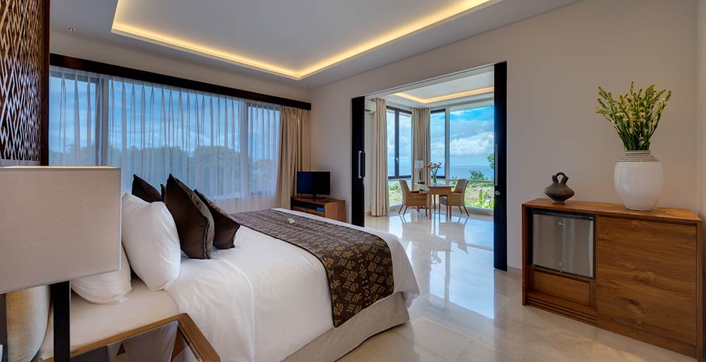 Pandawa Cliff Estate - The Pala - Downstairs king bedroom